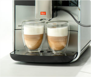 2 portions of milk-based drinks simultaneosly